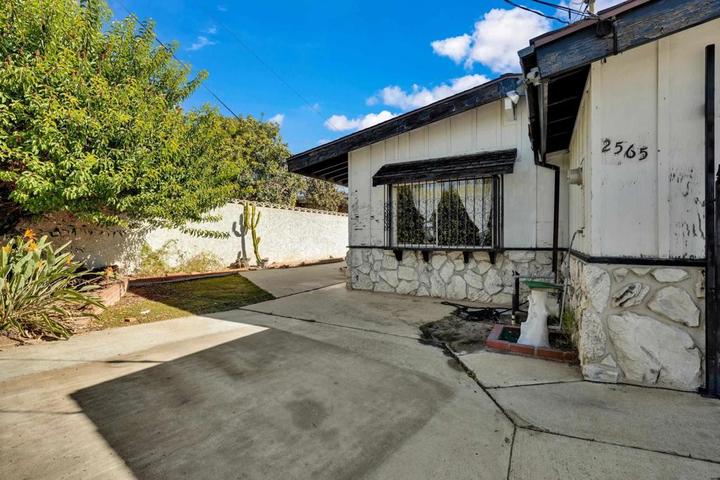 Paradise Hills - Residential