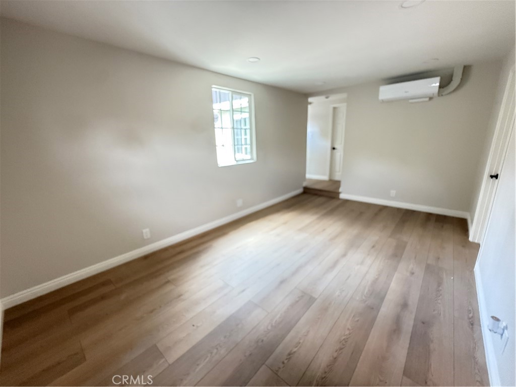 Welcome to this beautifully renovated 2-bedroom, 1-bathroom unit located in the heart of Loma Linda. Step inside to a warm and inviting living space featuring brand-new luxury vinyl flooring throughout. The updated kitchen boasts freshly painted cabinetry and sleek quartz counter tops, and comes equipped with essential appliances including a stove, refrigerator, microwave, and washer and dryer for your convenience.
The modernized bathroom adds a touch of contemporary flair, creating a fresh and comfortable living experience.
Located just a few minutes from Loma Linda University and Medical Center. You're also close to VA Loma Linda Healthcare System, Loma Linda University Children's Hospital, shopping centers, restaurants, and easy freeway access for commuting.
Don't miss out on this move-in-ready gem in a prime location!