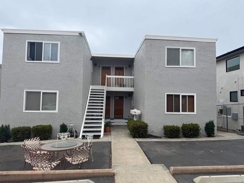 2068 MONTGOMERY AVENUE Cardiff By The Sea CA 92007