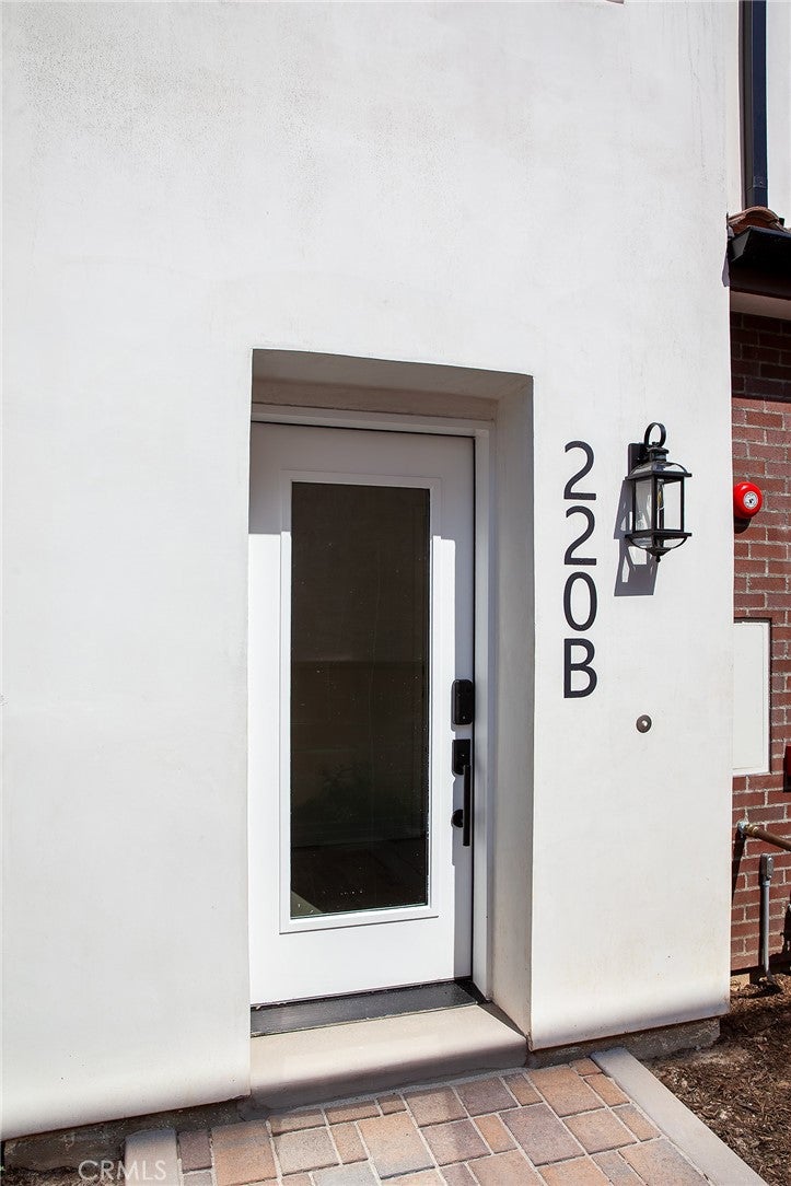220 W Mission B