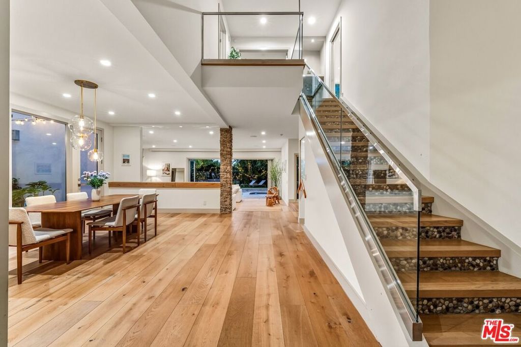 Photo of 3084 Franklin Canyon Drive, Beverly Hills, CA 90210 (MLS # 26634971)