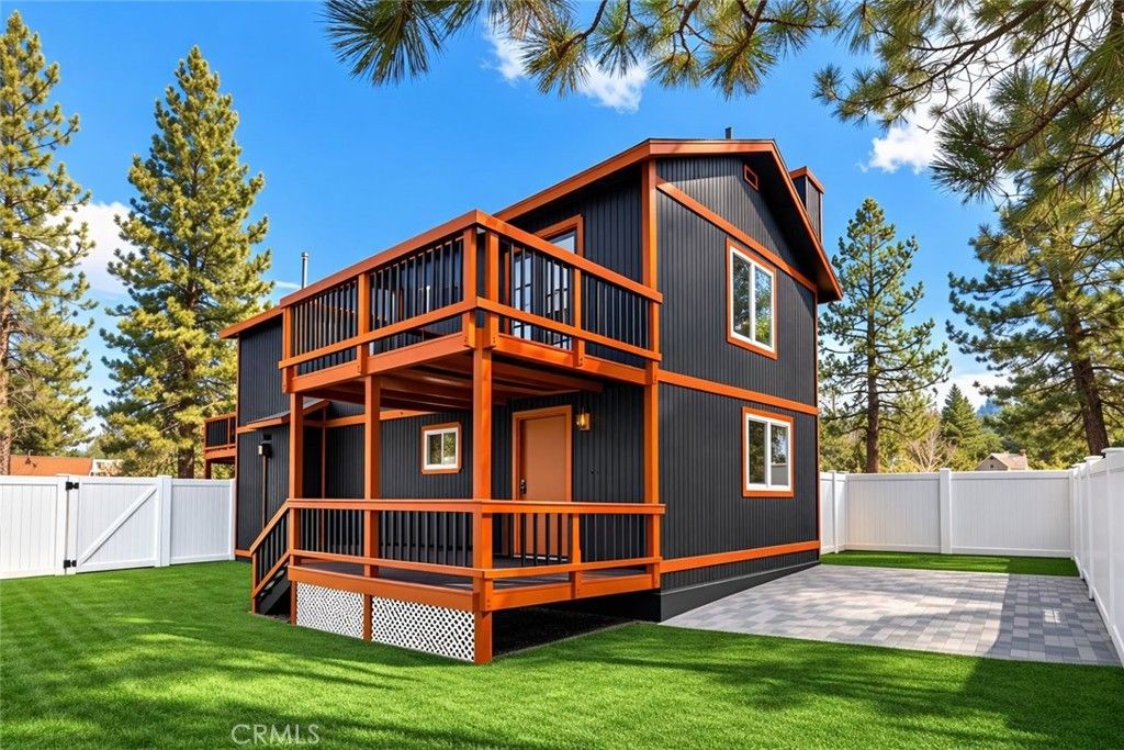 Photo of 39933 Deer Ln, Big Bear Lake, CA 92315 (MLS # RS26056466)