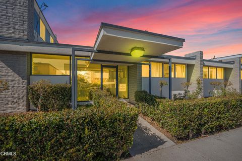 Photo of 1331 Edgewood Way, Oxnard, CA 93030 (MLS # V1-35980)