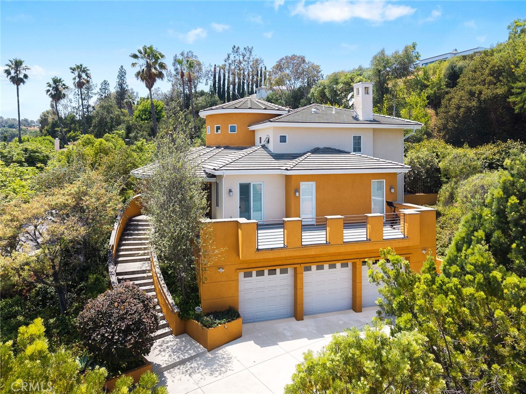 838 Braewood Court