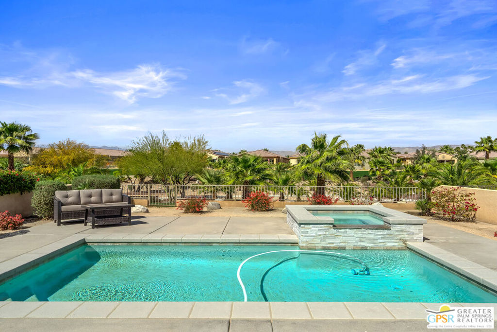 Desert Princess - Residential