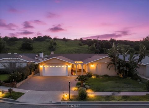 Photo of 2958 Rosette St, Simi Valley, CA 93065 (MLS # GD26055571)