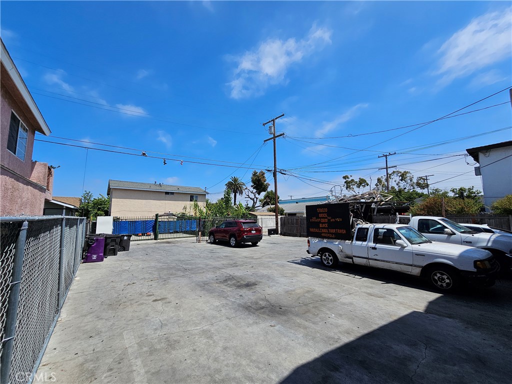 1426 Rose Ave