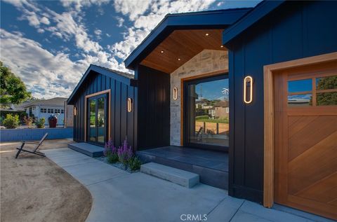 Tiny photo for 411 Via Mesa Grande, Redondo Beach, CA 90277 (MLS # PW25225871)