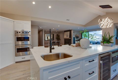 Tiny photo for 411 Via Mesa Grande, Redondo Beach, CA 90277 (MLS # PW25225871)