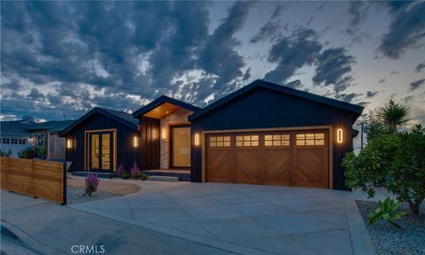 Tiny photo for 411 Via Mesa Grande, Redondo Beach, CA 90277 (MLS # PW25225871)