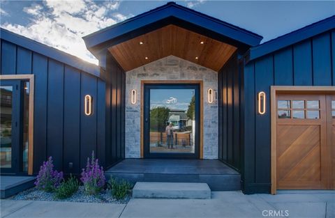 Tiny photo for 411 Via Mesa Grande, Redondo Beach, CA 90277 (MLS # PW25225871)