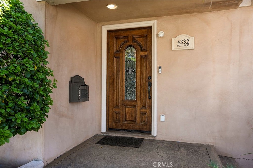 4332 W 171st Street
