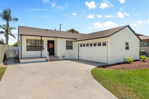 Photo of 806 Sunkist Avenue, La Puente, CA 91746 (MLS # CV26184508)