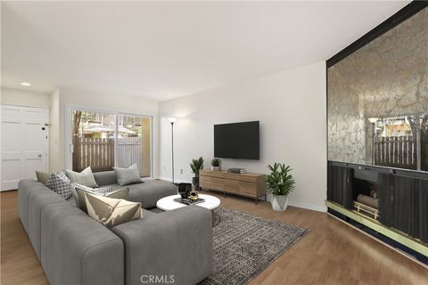 8031 Canby Ave 4 Reseda CA 91335