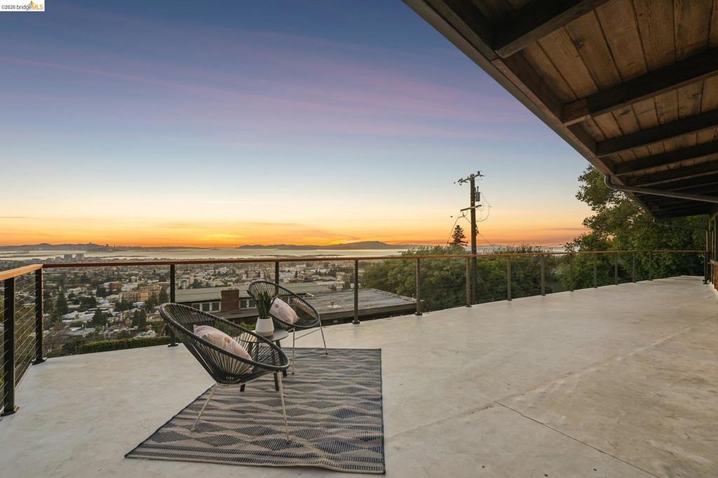 222 Panoramic Way
