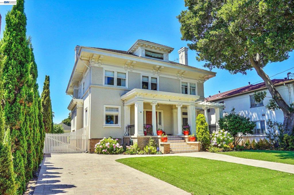 2056 Santa Clara Ave Ave