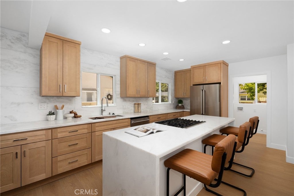 Photo of 15550 Otsego Street, Encino, CA 91436 (MLS # IV26170939)