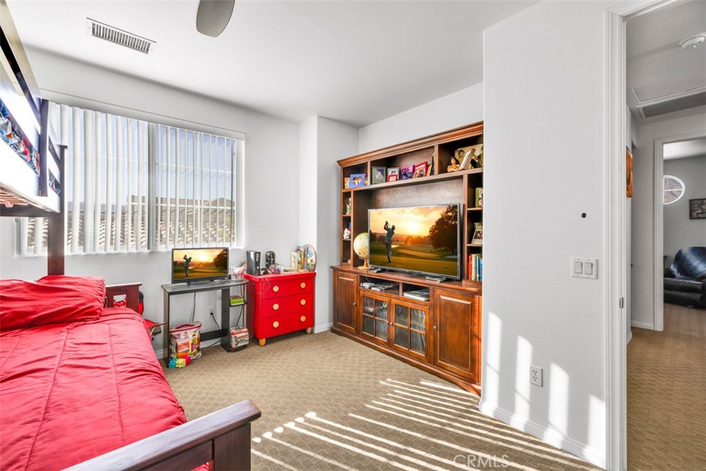 Cimarron Cove (33536) - Residential