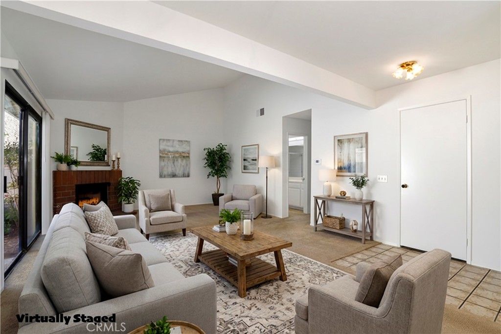 Photo of 2002 Pine Terrace Dr, Thousand Oaks, CA 91362 (MLS # BB26005177)