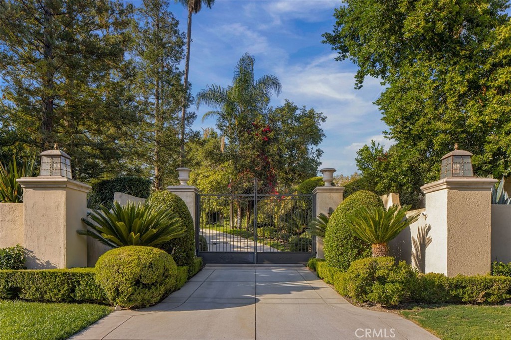 3477 Lombardy Road