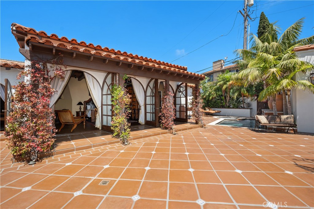 Bluff Area Properties (BP) - Residential