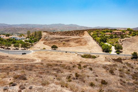 Photo of 70 Presidential Drive, Simi Valley, CA 93065 (MLS # 225003177)