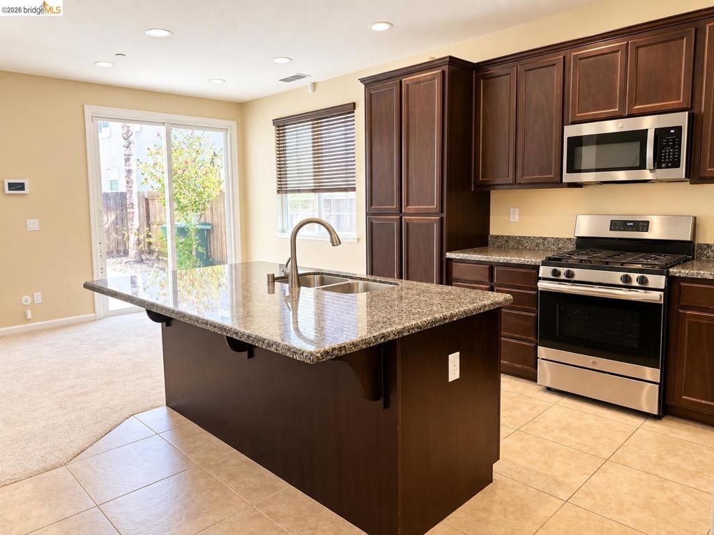 2520 Snowy Egret St
