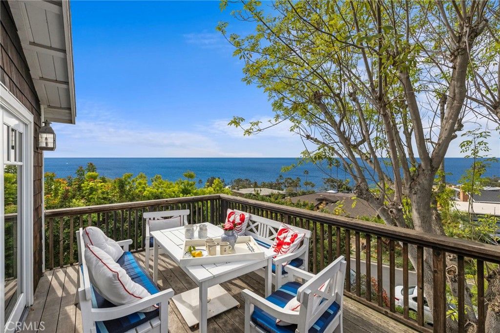 Photo of 30842 Driftwood Drive, Laguna Beach, CA 92651 (MLS # LG26017933)