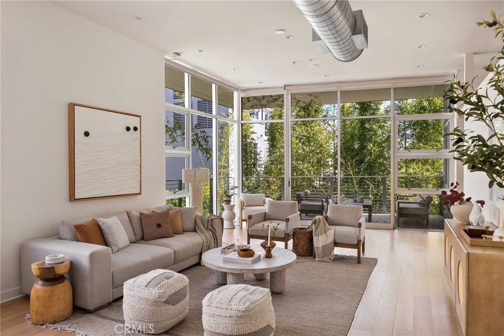 Photo of 4080 Glencoe Ave #311, Marina Del Rey, CA 90292 (MLS # OC26078383)