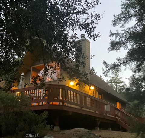 Photo of 2328 Rhine Ct. Ct, Pine Mountain Club, CA 93222 (MLS # SR26060171)