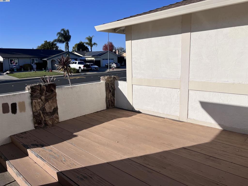 SUNSET WEST - Residential