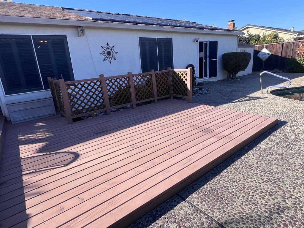 SUNSET WEST - Residential