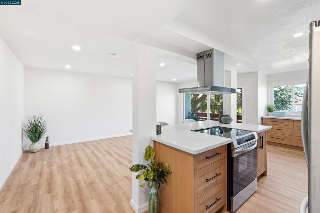 710 E 22nd 203