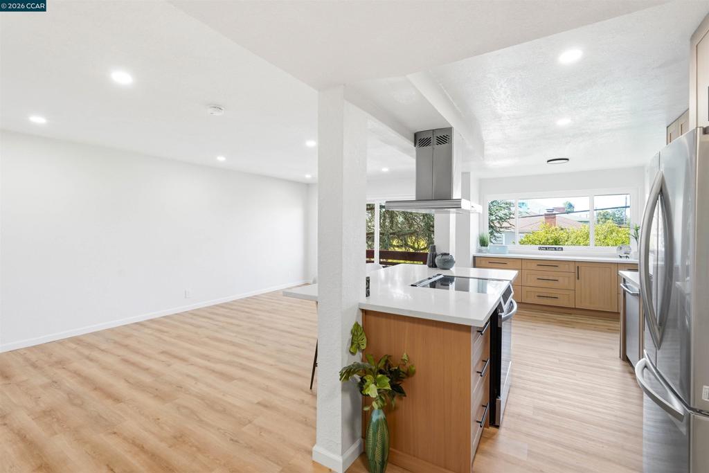 710 E 22nd 203