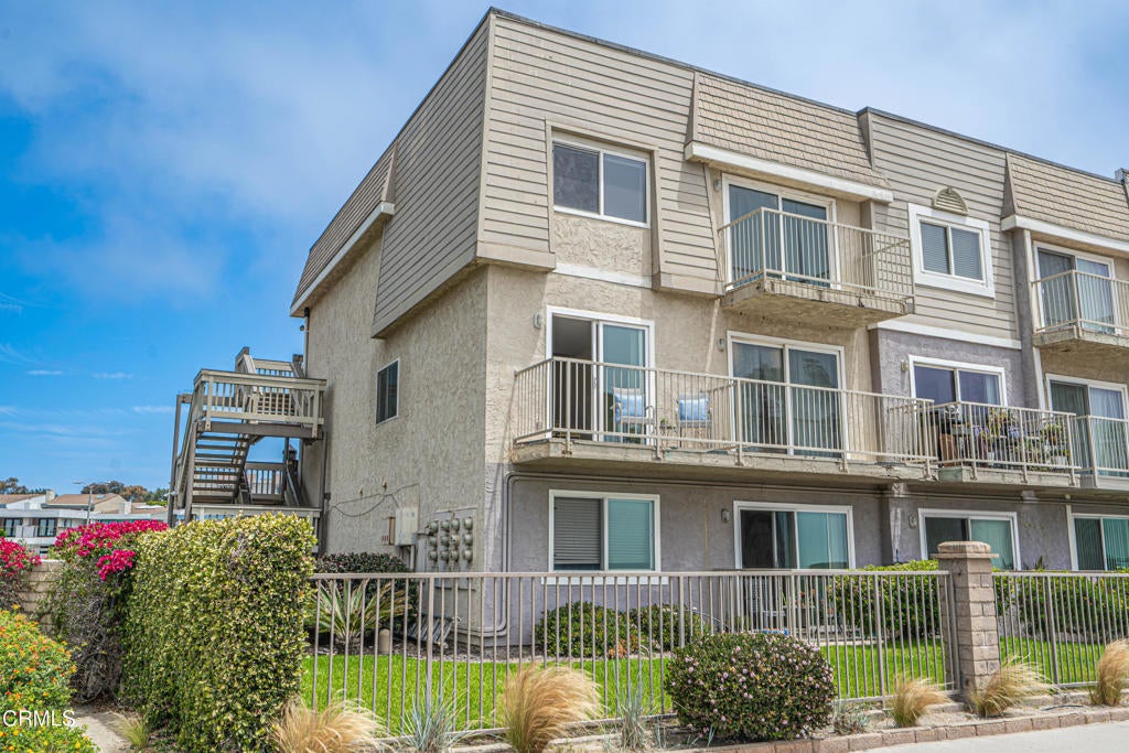 201 E Surfside Drive