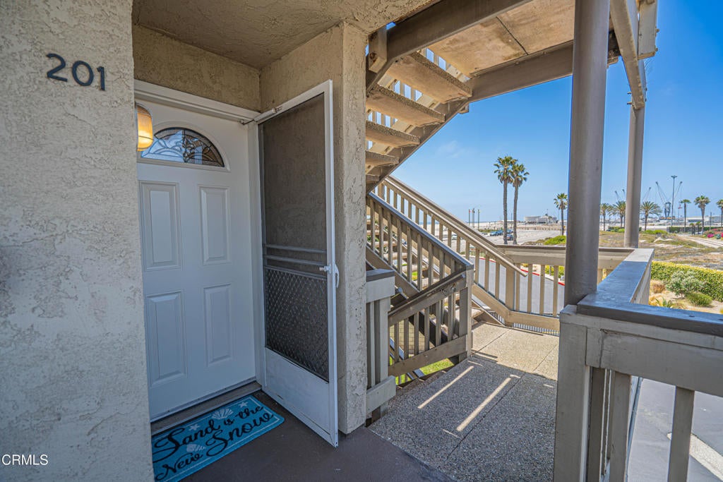 201 E Surfside Drive