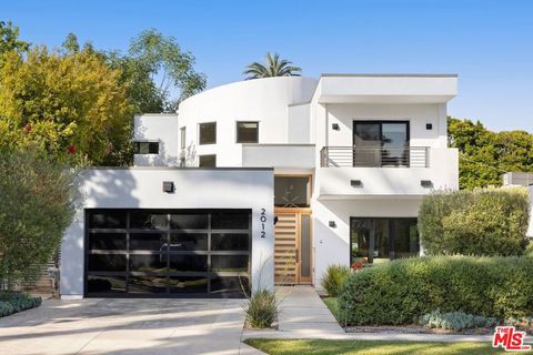2012 Veteran Avenue Los Angeles CA 90025