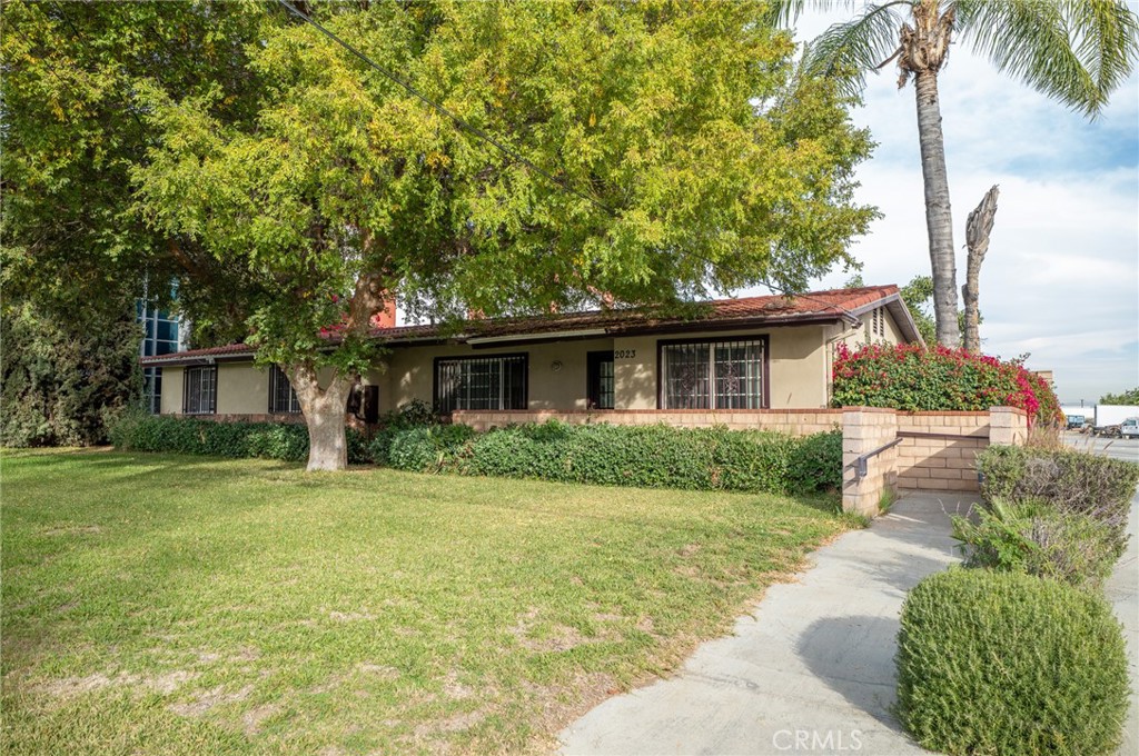 2023 S Bon View Avenue