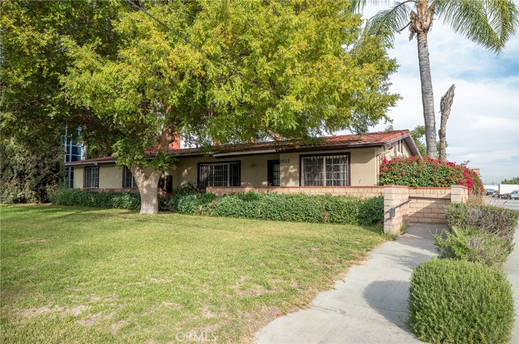 2023 S Bon View Avenue