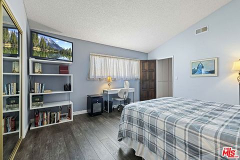 Tiny photo for 2701 Voorhees Avenue #3, Redondo Beach, CA 90278 (MLS # 25578941)