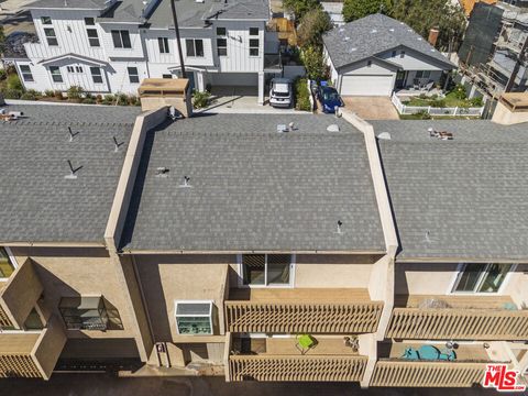 Tiny photo for 2701 Voorhees Avenue #3, Redondo Beach, CA 90278 (MLS # 25578941)