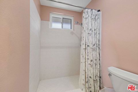 Tiny photo for 2701 Voorhees Avenue #3, Redondo Beach, CA 90278 (MLS # 25578941)