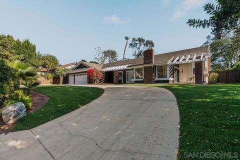 Photo of 1451 Ventana Dr DR, Escondido, CA 92029 (MLS # 260015018SD)
