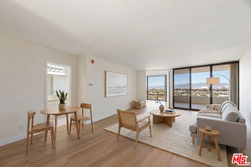 4265 Marina City Drive 905