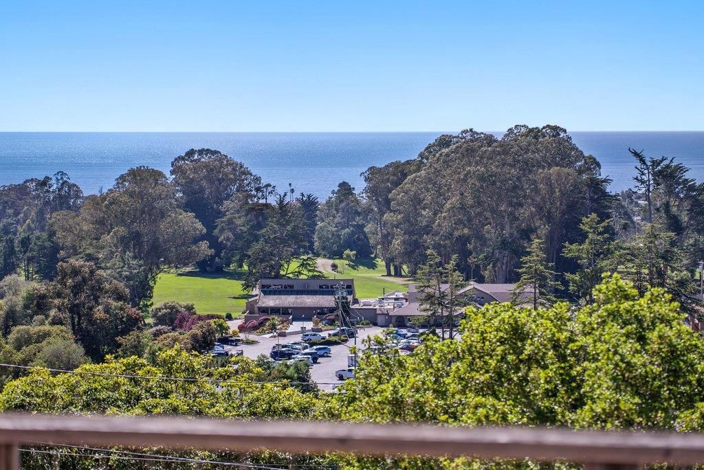 Photo of 537 Santa Marguarita Drive, Aptos, CA 95003 (MLS # ML82039102)