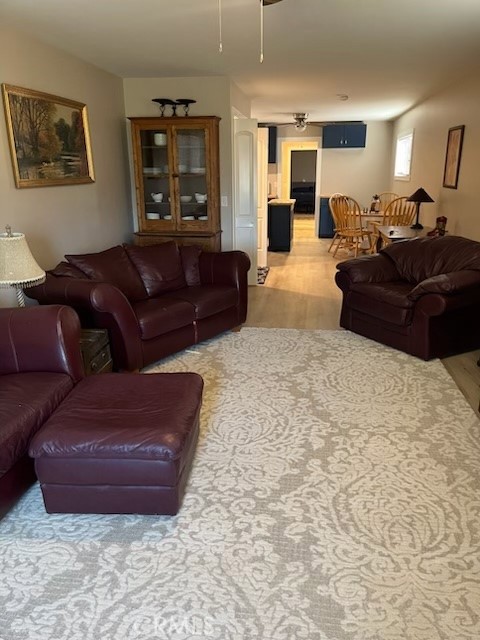 18110 Avenida Bosque