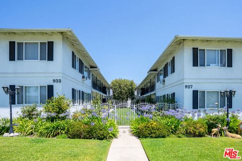 Photo of 921 W Huntington Drive, Arcadia, CA 91007 (MLS # 26857895)