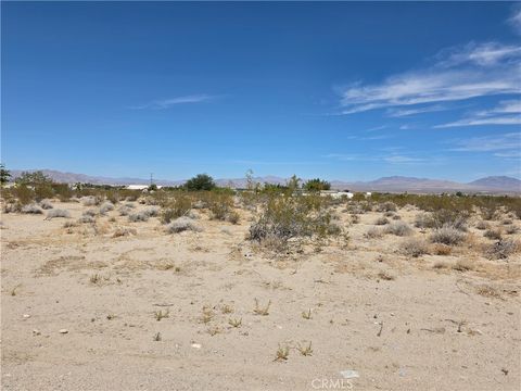 Photo of 509 Harvest Moon Street, Lucerne Valley, CA 92356 (MLS # HD25190486) Photo of 509 Harvest Moon Street, Lucerne Valley, CA 92356 (MLS # HD25190486)