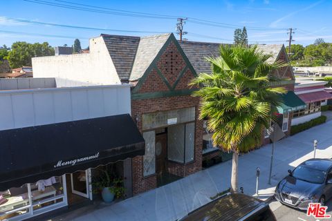 Photo of 249 S Robertson Boulevard #249, Beverly Hills, CA 90211 (MLS # 26660325)