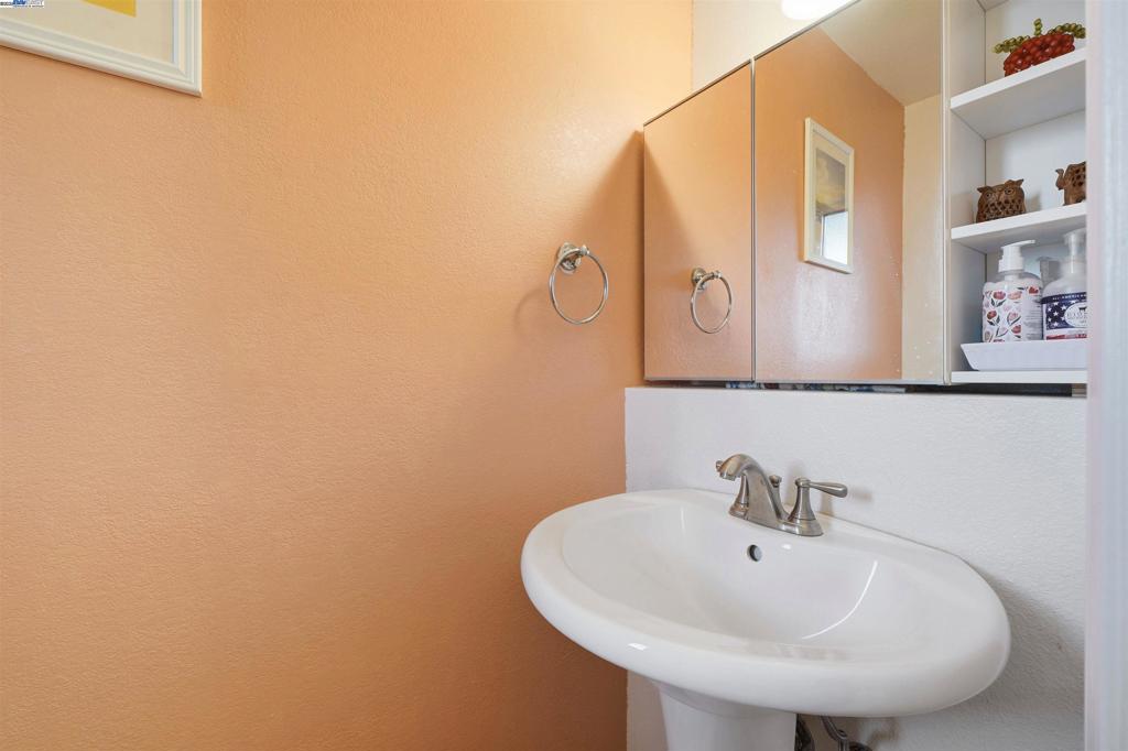 VINTNER - Residential